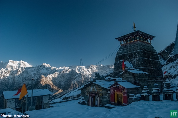 frozen-tunganath-temple-snow-chopta-tunganath-trek