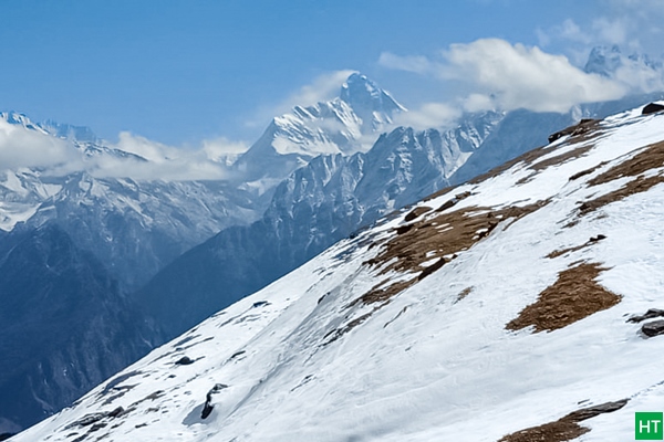 nanda-devi-peak-from-gurson-bugyal-kuari-pass-trek
