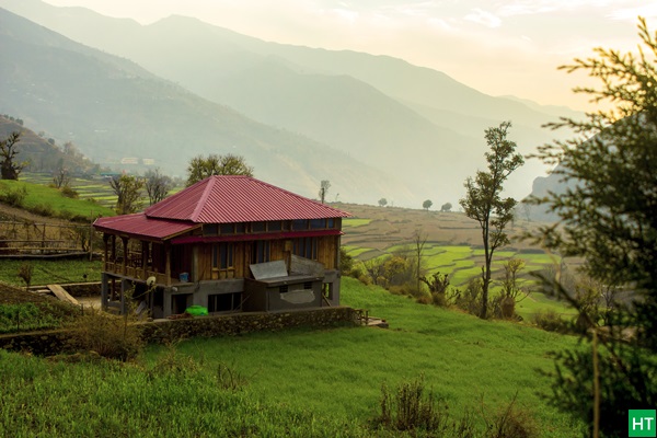 homestay-trek-in-darhwal-western-himalayas-india