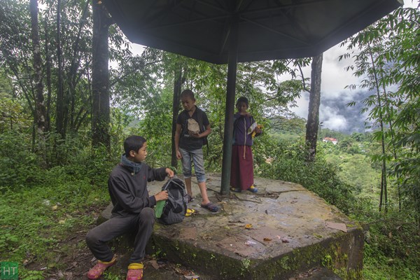 young-lamas-in-sikkim