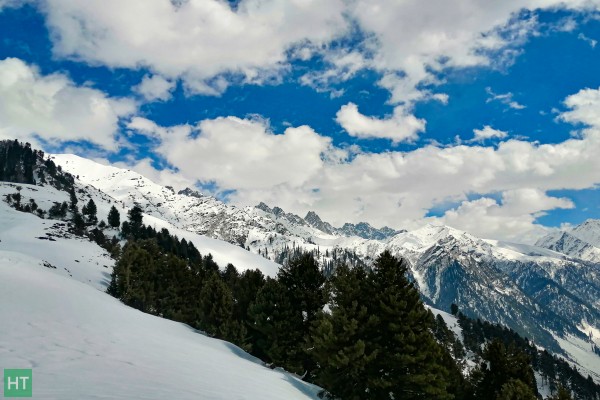 marchoi-valley-winter-trek-in-kashmi