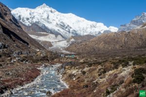 lamuney-campsite-and-kanchenjunga