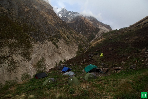 bhoj-kharakh-camp-shared-with-shepherds