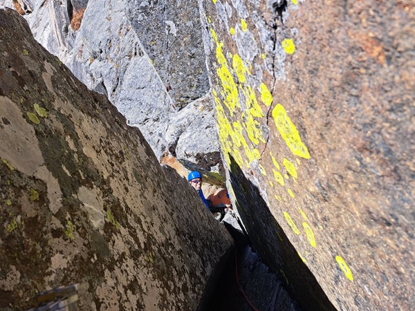 steep-corners-chimneys
