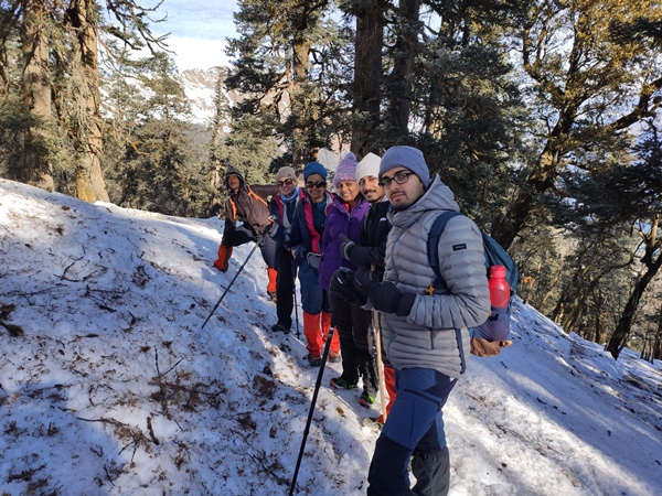 Trekkers enjoying their time on Himalayan Winter Trek with us, Himalaya Trekkers
