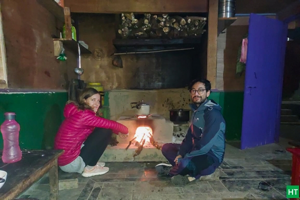 inside-kitchen-cooking-in-sikkim.