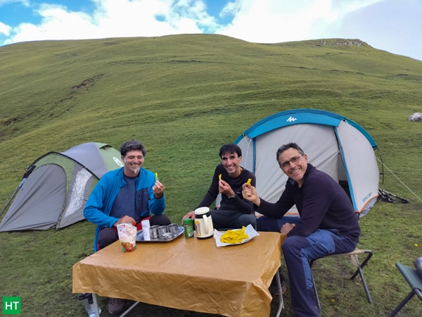 private-dining-amidst-vast-alpine-meadows